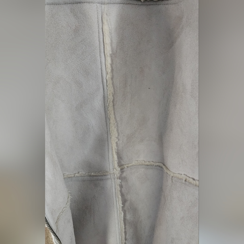 Women's Cream Shearling Jacket - Picture 9 of 14